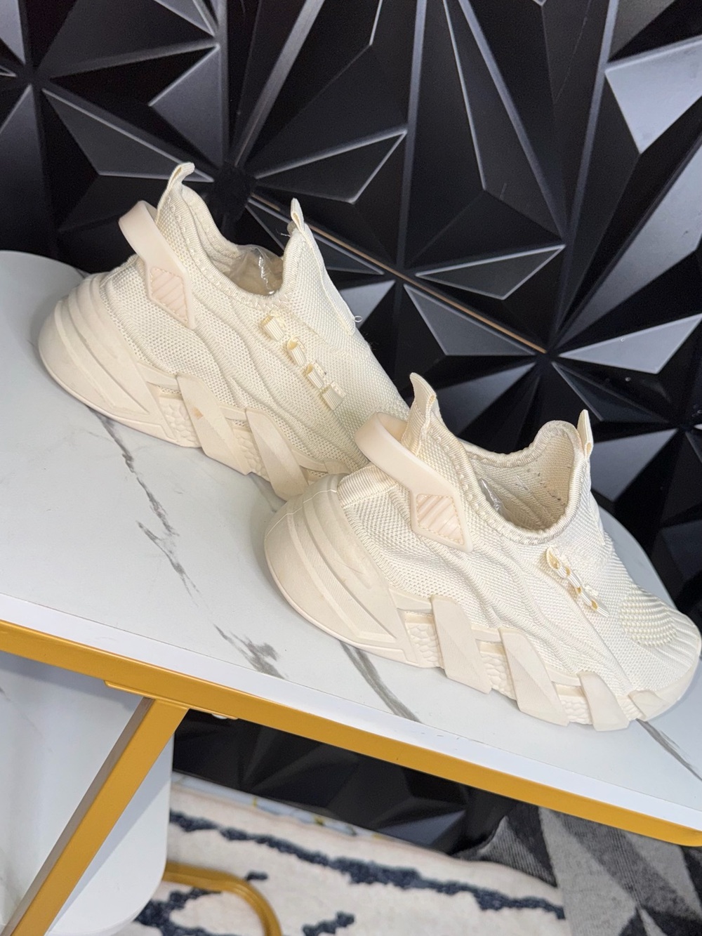 🔥👟Cream Slip-On Women’s Athletic Sneakers